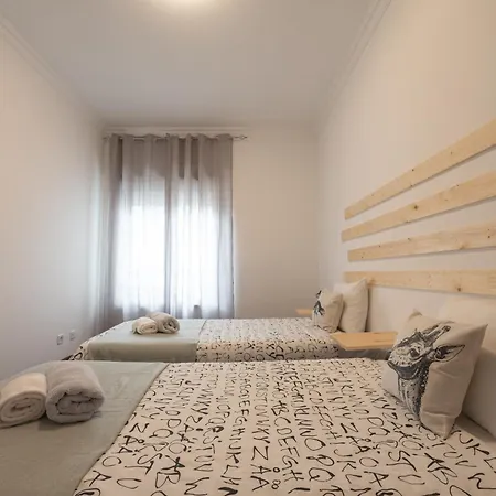 Lovely House, Paredes Апартаменты Аленкер