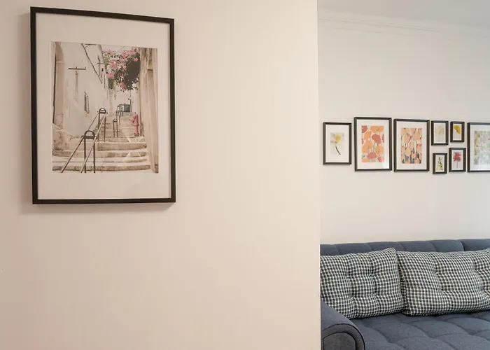 Lovely House, Paredes Apartmán *